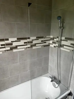 Salle de bains dans l'établissement CAN appart spacieux avec grand jardin et terrasse 1 à 8 pers