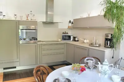 Cuisine ou kitchenette dans l'établissement La Maison des Fontaines d'Alsace