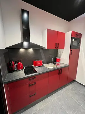 Cuisine ou kitchenette dans l'établissement spa de la quarterelle LOVE ROOM 88 VOSGES
