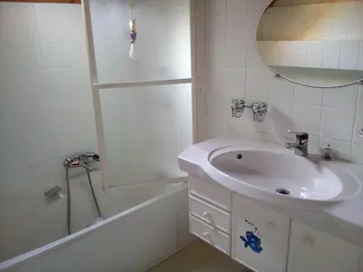 Salle de bains dans l'établissement Gîte du vigneron
