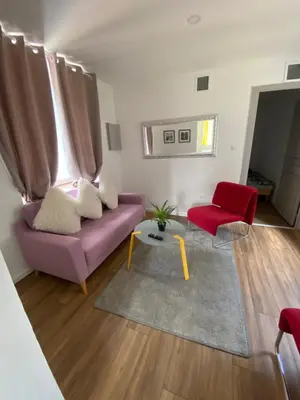 Coin salon dans l'établissement Gîte au bord d’une rivière !