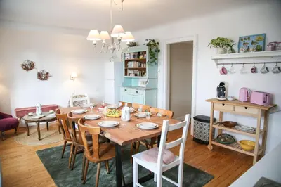 Coin salon dans l'établissement Villa Camélias, appartements de Charme