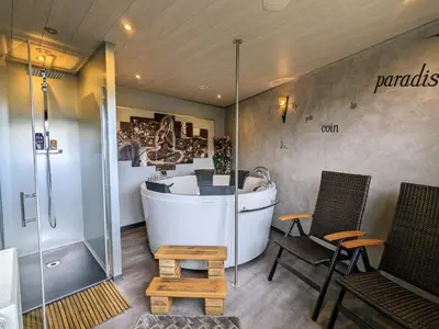 Plan de l'établissement Roulotte cosy avec kitchenette, ruisseau apaisant et espace bien-être, nuit insolite à Ferdrupt - FR-1-589-444