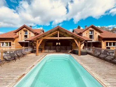 Piscine de l'établissement Chalet Les Prés Chaussottes ou située à proximité