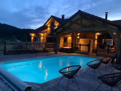 Piscine de l'établissement Chalet Les Prés Chaussottes ou située à proximité