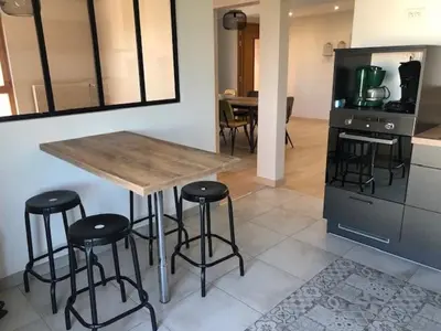 Cuisine ou kitchenette dans l'établissement Les trois pierres