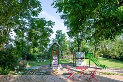 Jardin de l'établissement Camping Onlycamp Vauban