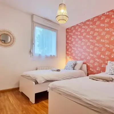 Chez Margot & Fawaz - Parking - 3 chambres - Jardin - Relax BNB