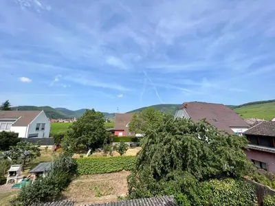 Vue générale sur la montagne ou vue sur la montagne depuis la maison de vacances