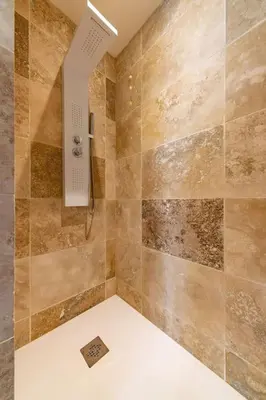 Salle de bains dans l'établissement Home des bois
