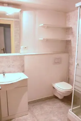 Salle de bains dans l'établissement Lumineux F2 proche GARE TGV
