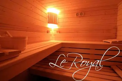 Plan de l'établissement Chalet SPA Le Royal Nathalie MN La rouge