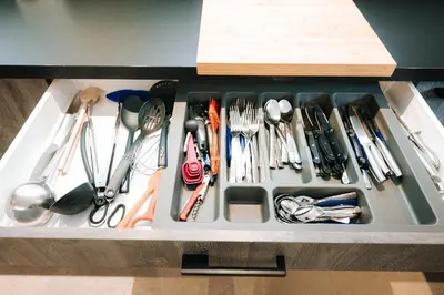 Cuisine ou kitchenette dans l'établissement Grand appartement rez de jardin
