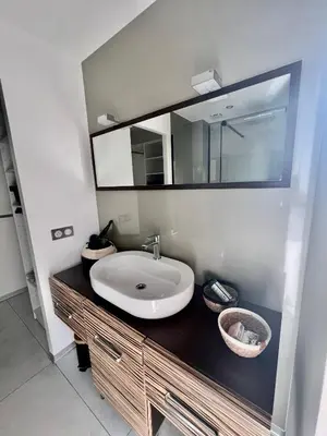 Salle de bains dans l'établissement Gîtes du bel Alsace
