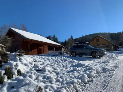 L'établissement L'Orpin Givré - Chalet Limoselle avec grande mezzanine en hiver
