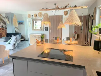 Cuisine ou kitchenette dans l'établissement A la villa du voyageur - proche Europa Park, Strasbourg et Colmar