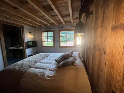 Un ou plusieurs lits dans un hébergement de l'établissement Stone Lake Luxury Lodge