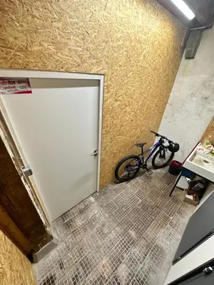 Vélo sur le terrain de l'établissement loft 100m2 confort+. Chez Cédric et Jeza ou dans les environs