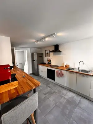 Cuisine ou kitchenette dans l'établissement La Maison Alsacienne
