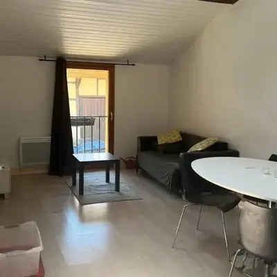 La Petit Frontière