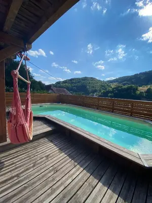 Piscine de l'établissement Grande maison bi-familiale, belle vue, piscine ou située à proximité