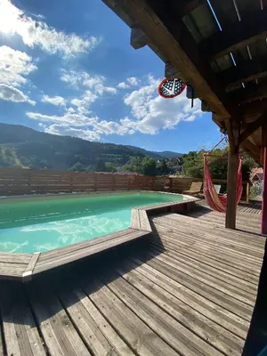 Vue générale sur la montagne ou vue sur la montagne depuis la maison de vacances