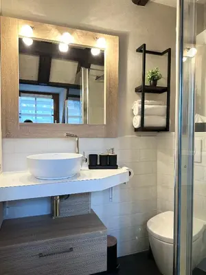 Salle de bains dans l'établissement Jeannette