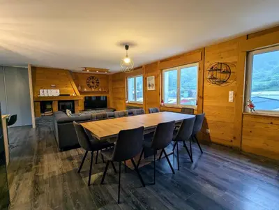 Cuisine ou kitchenette dans l'établissement Maison Gite Le Bressaud