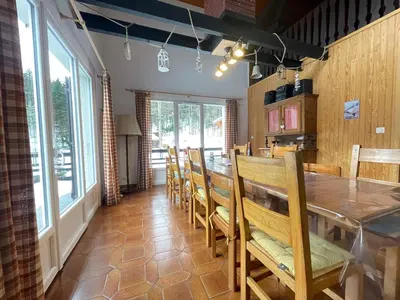 Cuisine ou kitchenette dans l'établissement CHALET DES HAUTS SAPINS LA BRESSE
