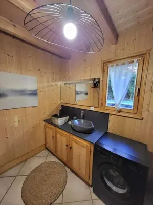 Cuisine ou kitchenette dans l'établissement Chalet de standing 12 personnes