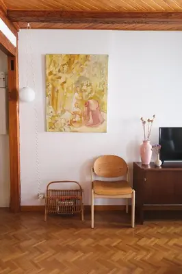 Télévision ou salle de divertissement dans l'établissement Chez Mamama, gîte cosy sur la route des vins