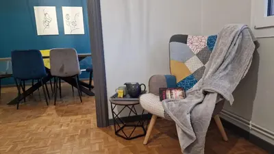Coin salon dans l'établissement Le Cosy des Marronniers - 6 Pers
