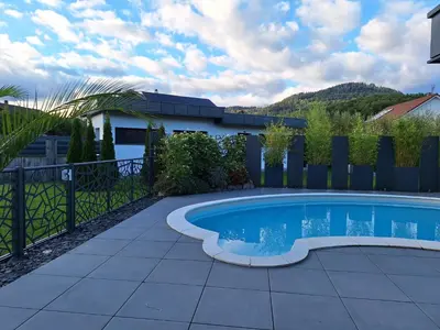 Vue générale sur la montagne ou vue sur la montagne depuis la maison de vacances