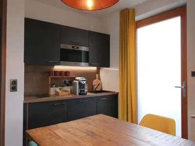 Cuisine ou kitchenette dans l'établissement Gîte Alsacien : Terrasse, Sauna Privé, Accès Piscine et Bien-être, Proche Colmar et Route des Vins - FR-1-744-16