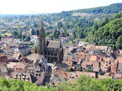 Vue générale sur Thann ou vue de la ville depuis la maison de vacances