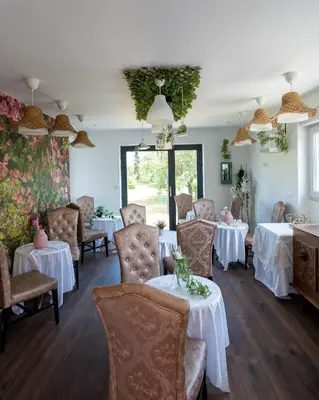 Coin salon dans l'établissement Le Jardin d'Eden by Leslodgespa