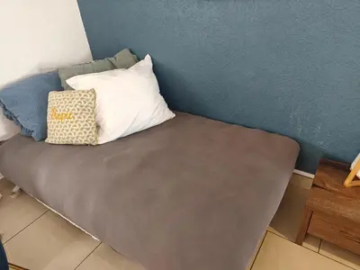 Un ou plusieurs lits dans un hébergement de l'établissement Suite 2 lits Auberge du Manala Hôtel 24 24 proche Basel