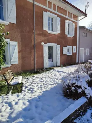 L'établissement Gîte cosy avec avec jardin et parking privatifs - Hautes Vosges en hiver