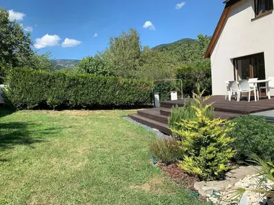 Vue générale sur la montagne ou vue sur la montagne depuis la villa