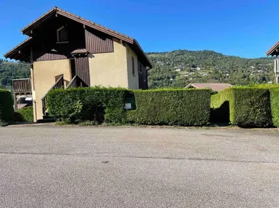 Vue générale sur la montagne ou vue sur la montagne depuis l'appartement