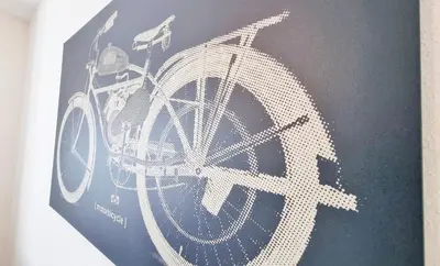 Vélo sur le terrain de l'établissement Chez JM - Calme - Chic - Fibre - Relax BNB ou dans les environs