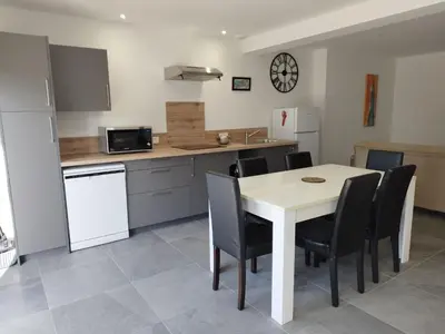 Cuisine ou kitchenette dans l'établissement Gîte l'harmonie I