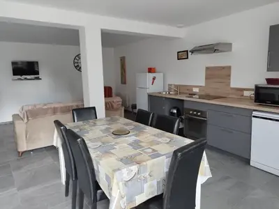 Cuisine ou kitchenette dans l'établissement Gîtel'harmonie2