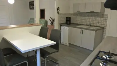 Cuisine ou kitchenette dans l'établissement Gîte du Vignoble