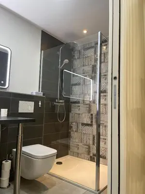 Salle de bains dans l'établissement Le Duplex by Leslodgespa - Loft moderne et confortable au style newyorkais, proche de Bâle et de l'aéroport