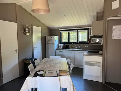 Cuisine ou kitchenette dans l'établissement Le Chalet de la Folie