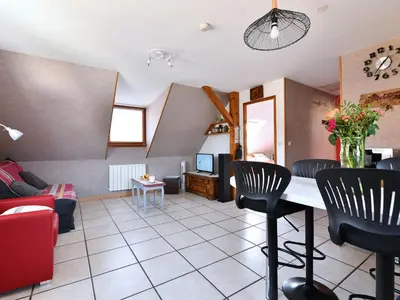Télévision ou salle de divertissement dans l'établissement Gîte charmant au calme, 2 personnes, proche vignobles et châteaux, animaux acceptés, terrasse jardin - FR-1-744-33