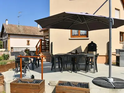 Terrasse ou espace extérieur de l'établissement Gîte charmant au calme, 2 personnes, proche vignobles et châteaux, animaux acceptés, terrasse jardin - FR-1-744-33
