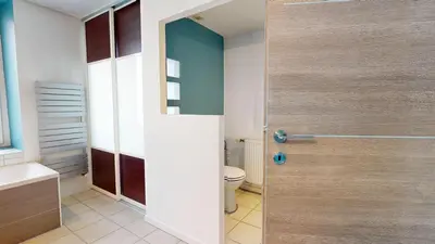 Salle de bains dans l'établissement Le Roesselmann 1 parking