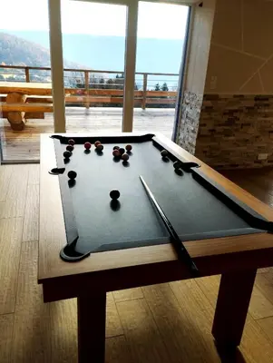 Salle de jeux dans l'établissement Gîte la Croisée Pierre
